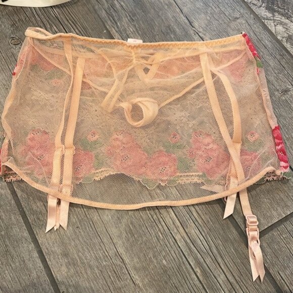 Victoria's Secret Pink garder - Picture 5 of 5